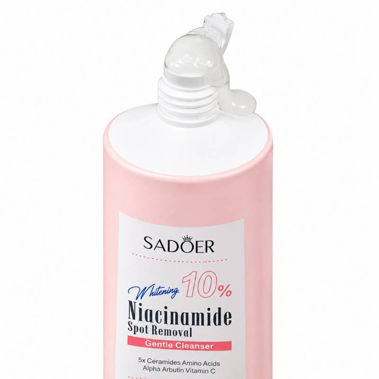 فوم شستشوی صورت سادور مدل NIACINAMIDE حاوی نیاسینامید ۱۰٪ پاک کننده آرایش ۲۴ ساعته ضد لک و روشن کننده ۱۰۰ میلیلیتر
